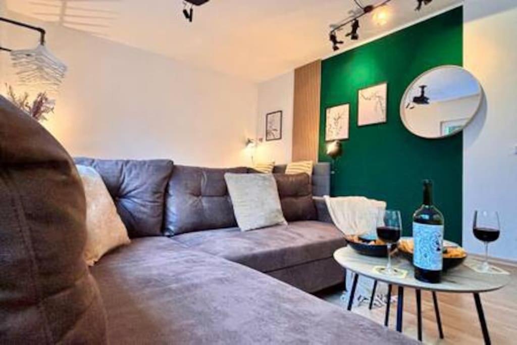 Ferienwohnung Modern & Stilvoll Mit Kino - Wii Essen Exterior foto