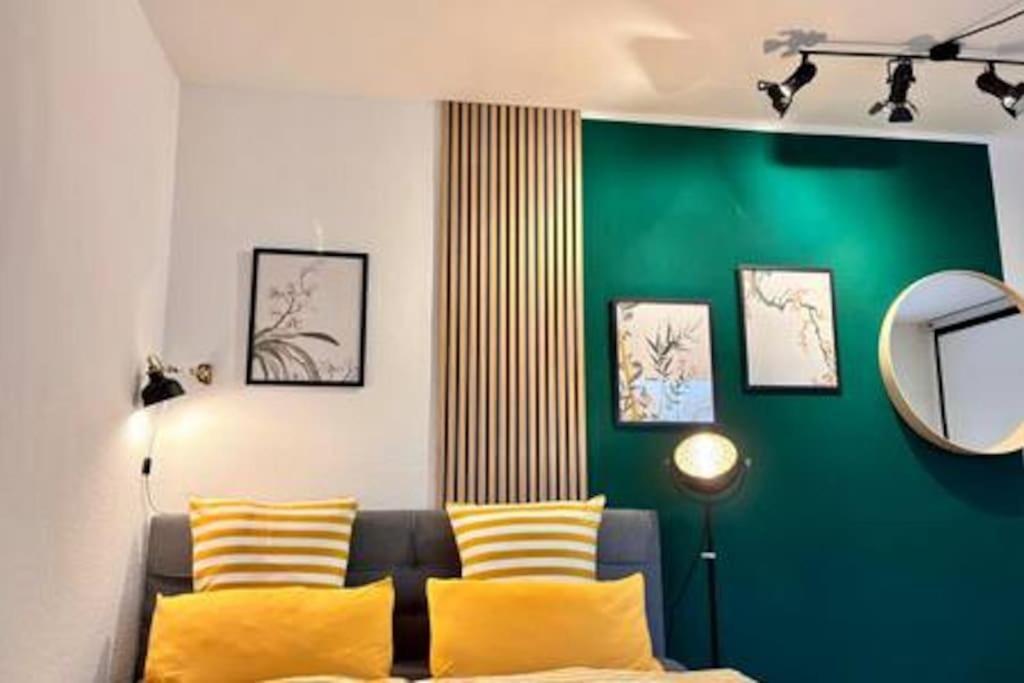 Ferienwohnung Modern & Stilvoll Mit Kino - Wii Essen Exterior foto
