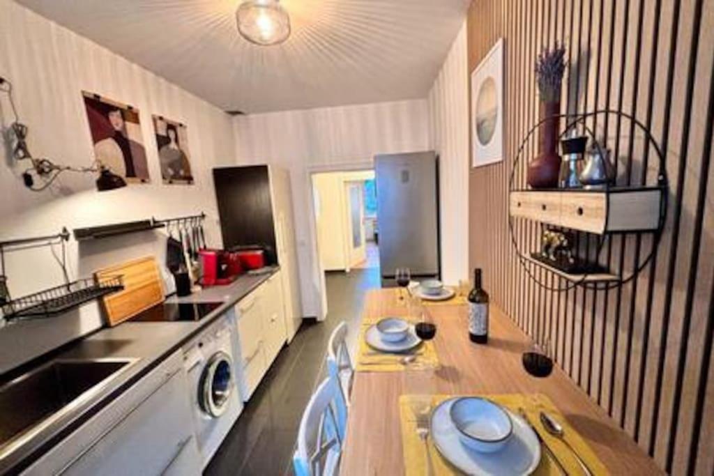 Ferienwohnung Modern & Stilvoll Mit Kino - Wii Essen Exterior foto